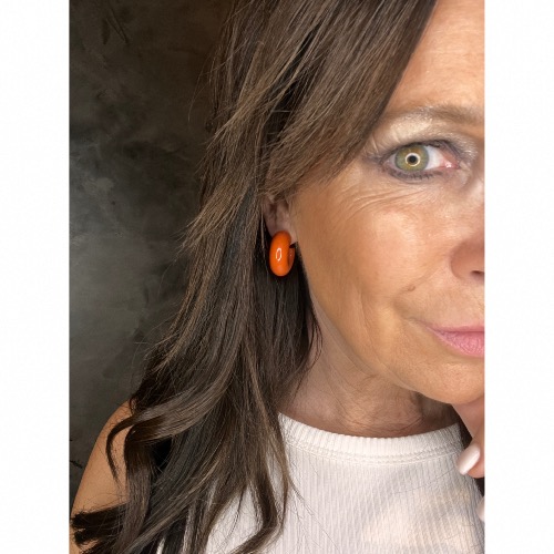 Boucles Oreilles coquillettes orange