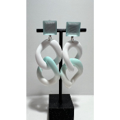 Boucles Oreilles maillons bleu et blanc givré 