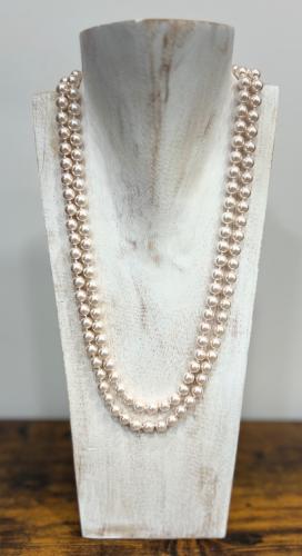 Collier en perles rose 