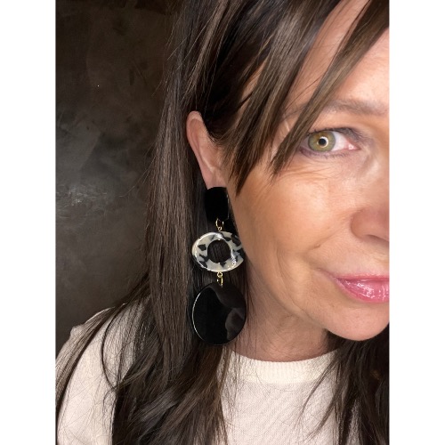 Boucles Oreilles Alba Acétate blanc noir