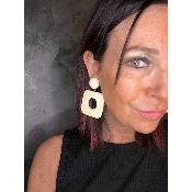 Boucles Oreilles donut beige carr