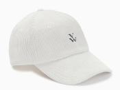 Casquette velours ivoire Vanessa Wu 