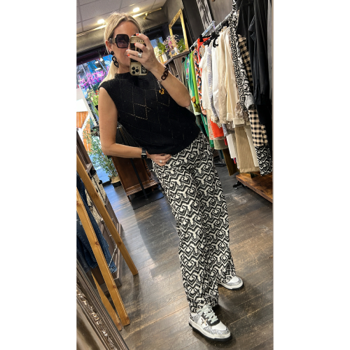Pantalon imprimé ethnique noir et blanc Karl