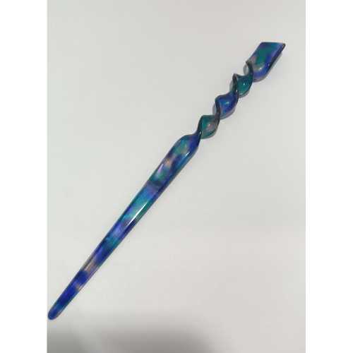 Pic à cheveux torsadé acétate de cellulose bleu