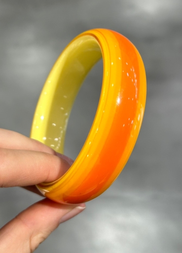 Bracelet jonc orange