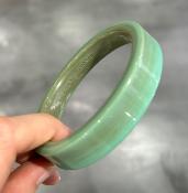 Bracelet jonc vert nuancé