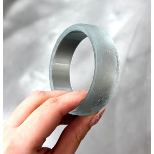 Bracelet jonc gris givré