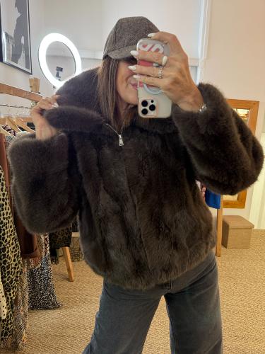 SHONNA veste en fausse fourrure chocolat G&M