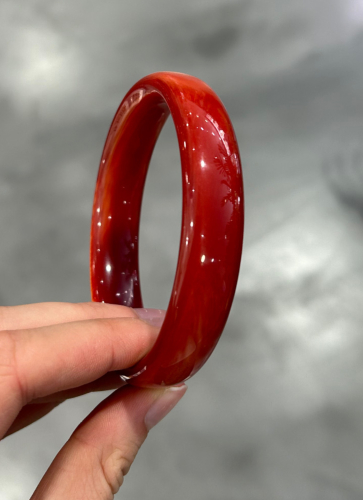 Bracelet jonc rouge orangé