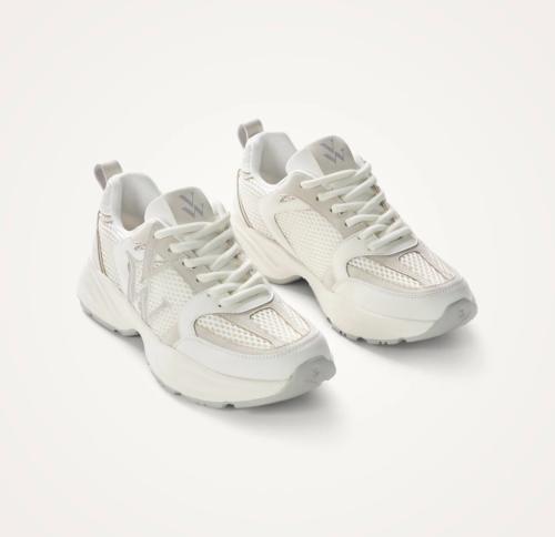 Baskets monogrammes JILLIAN blanc et gris à semelle rétro running BK2811 VW