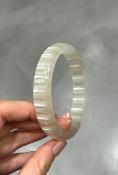 Bracelet jonc effet transparent