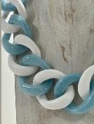 Collier maillons anse de sac bleu et blanc