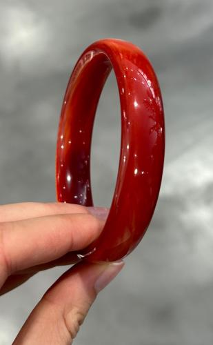 Bracelet jonc rouge orangé