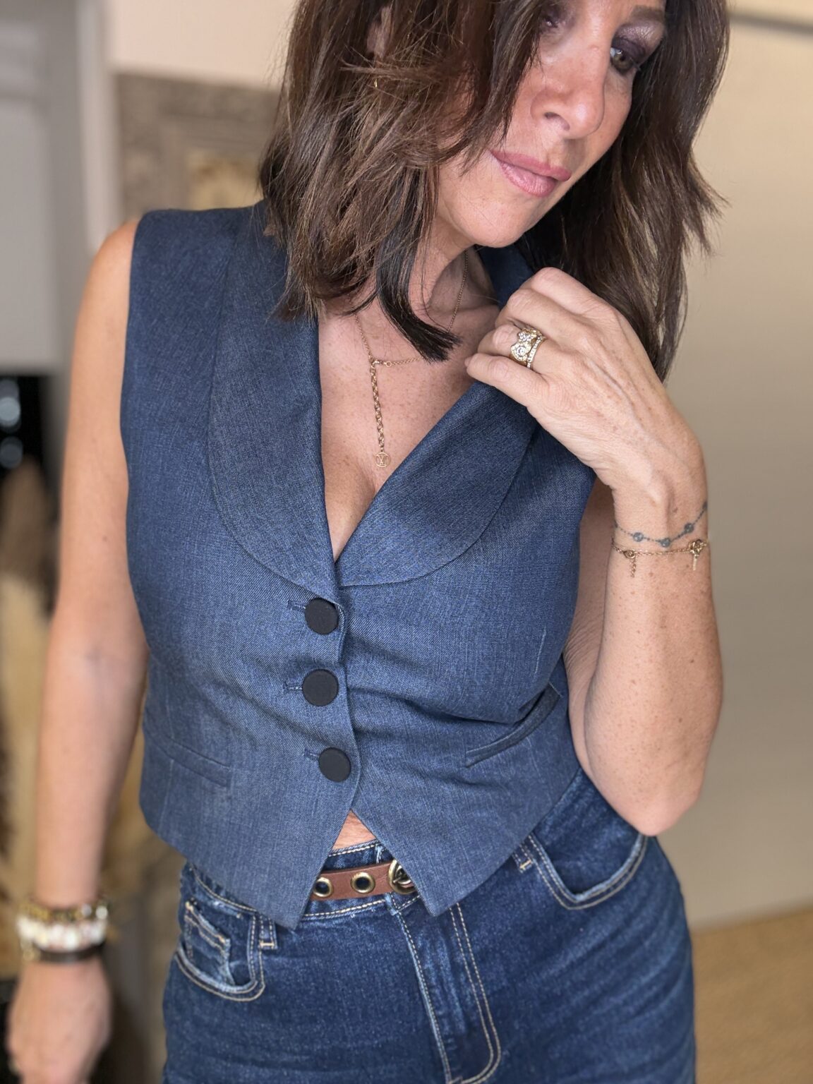 gilet de barman en denim bleu