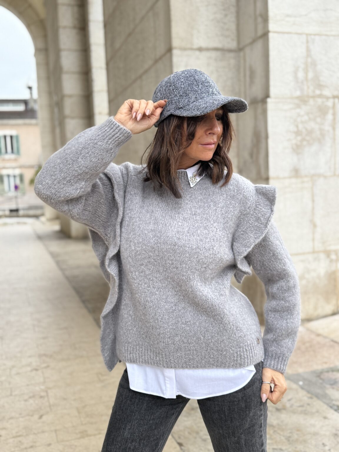 pull gris mêmeroad4
