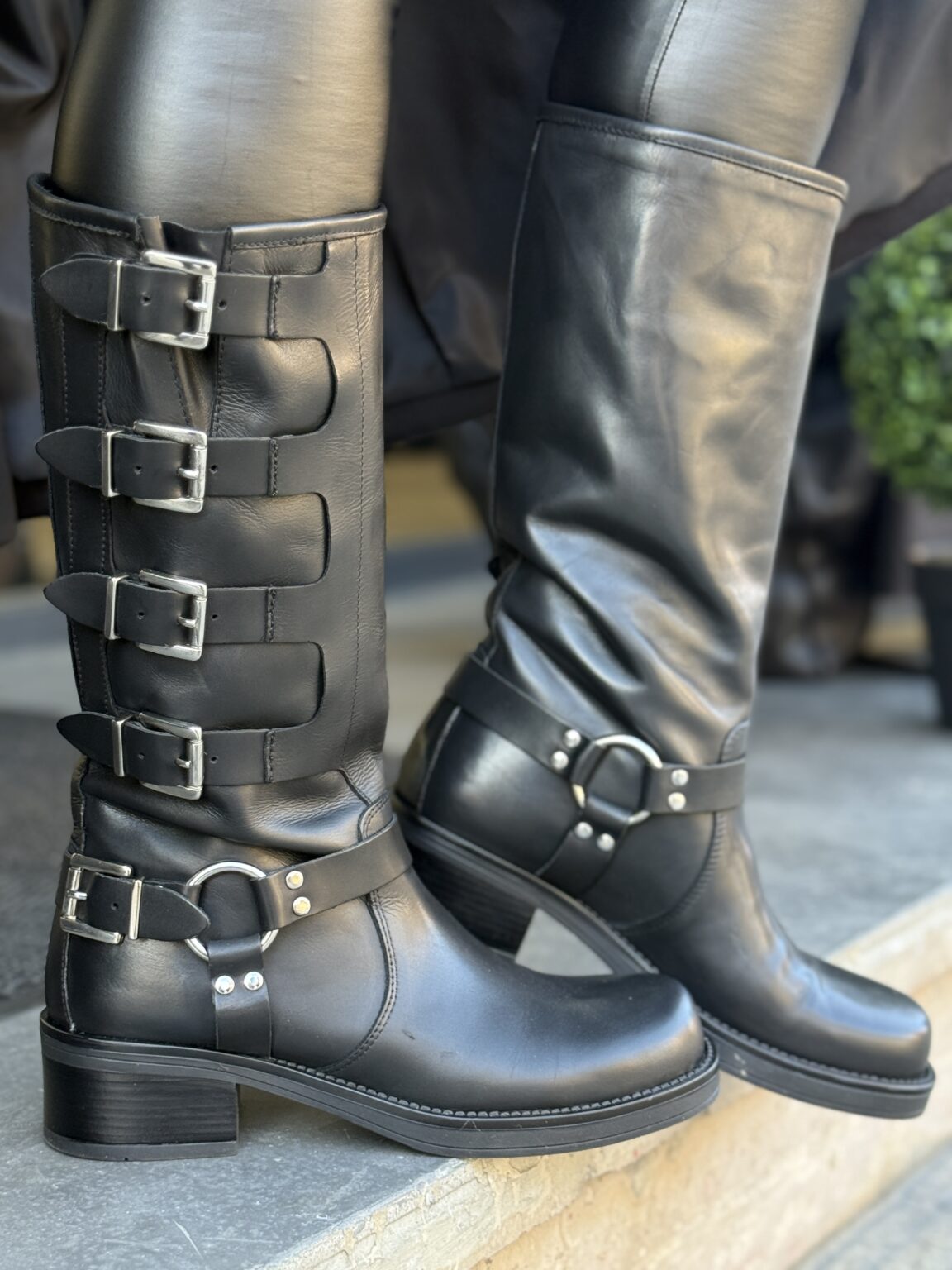 bottes bikkers noir bride metallique rd2