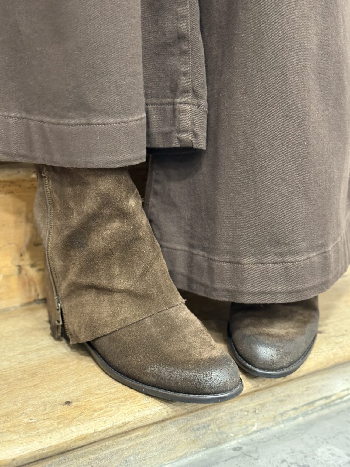 bottines en cuir suédé marron