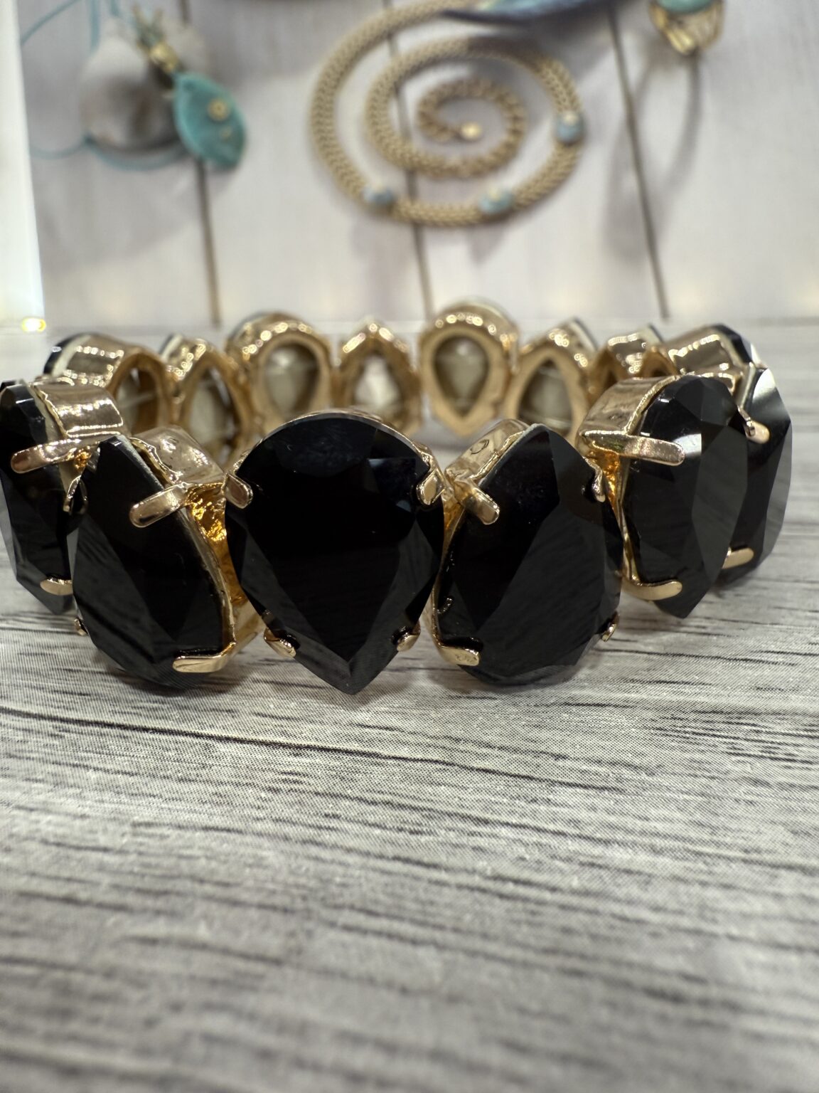 bracelet forme goutte en cristal noir et gris (copie)