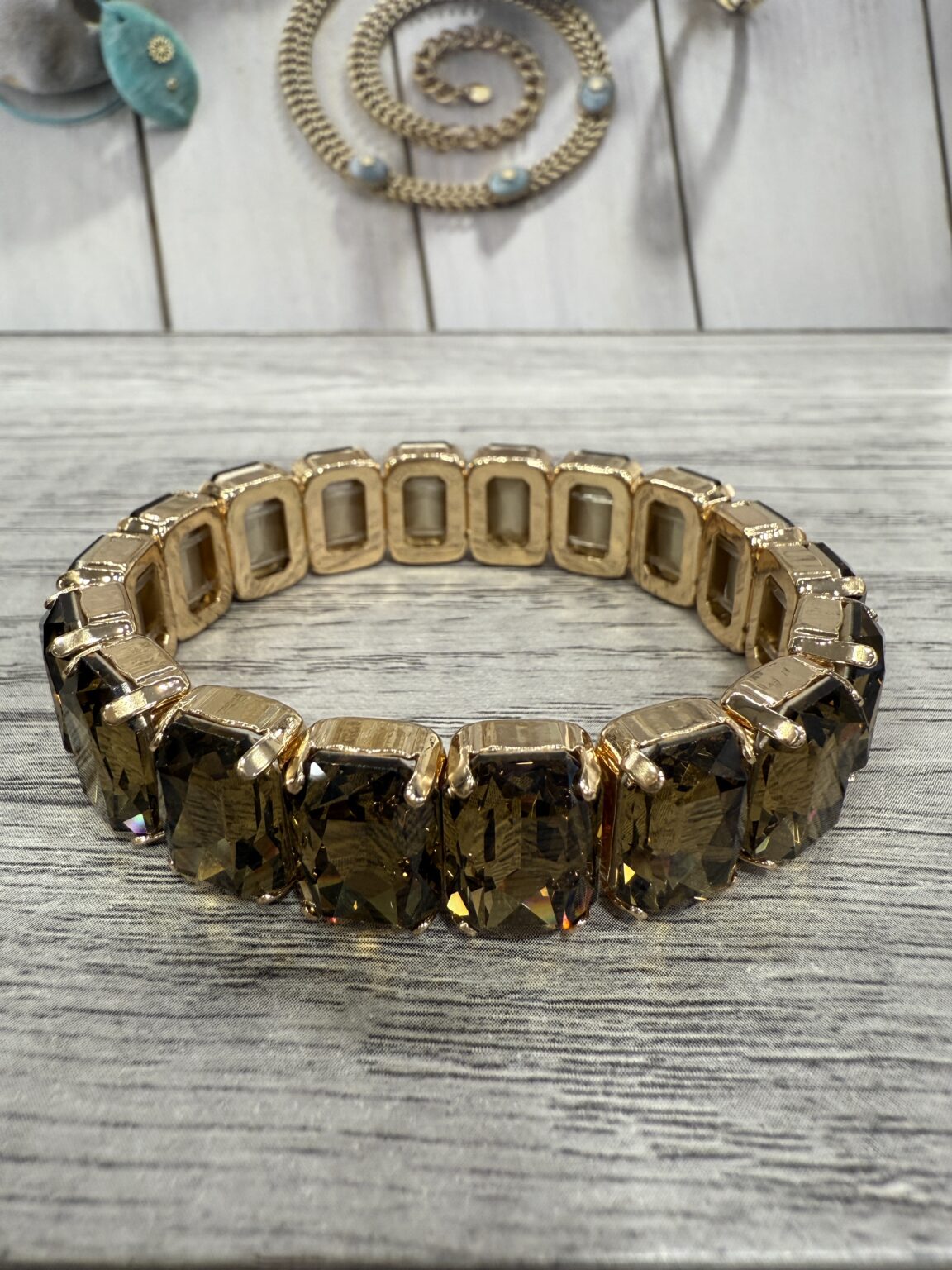 bracelet forme rectangle en cristal marron