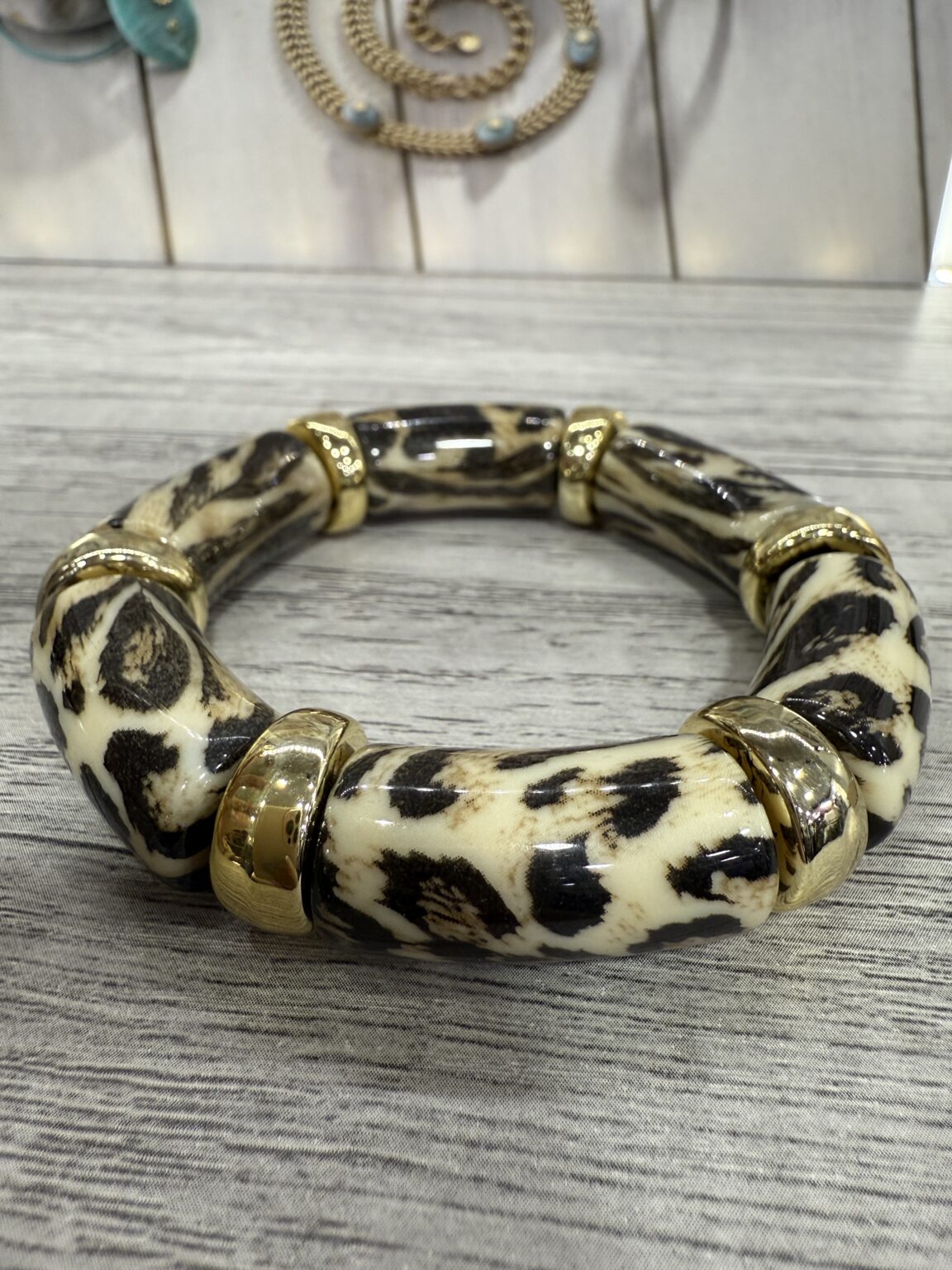 bracelet tube acrylique léopard et doré