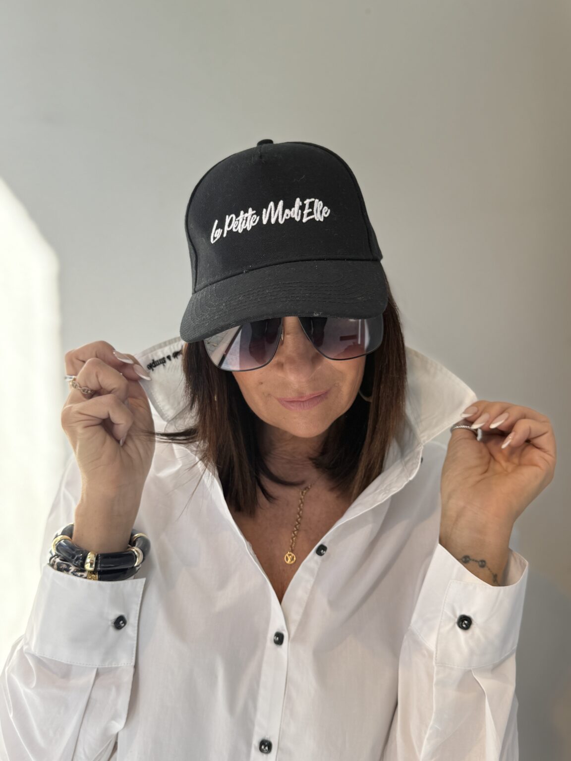 casquette noire brodee la petite modelle3