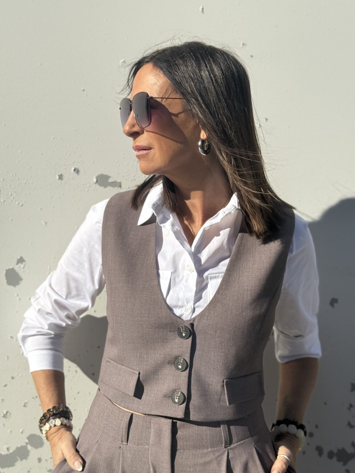 gilet de barman taupe