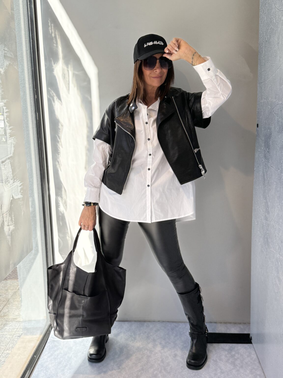 sac oversize cuir noir chemise perfecto biba