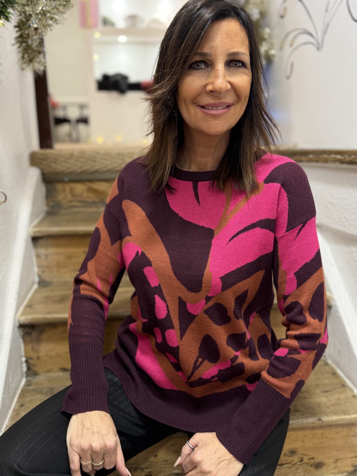 pull avec graphique bordeaux