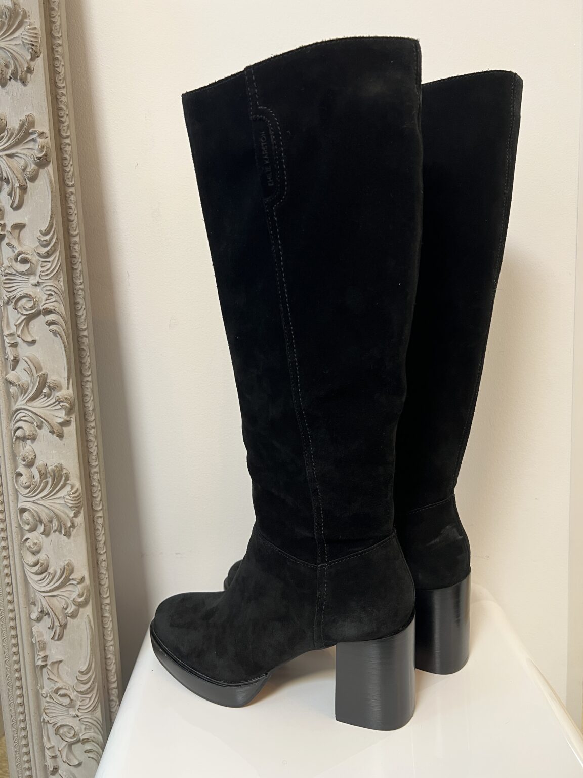 bottes en cuir suédé noir