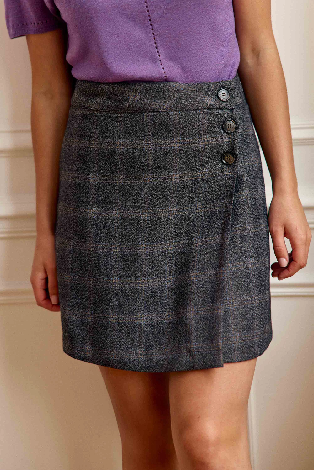 jupe à carreaux gris et bleu