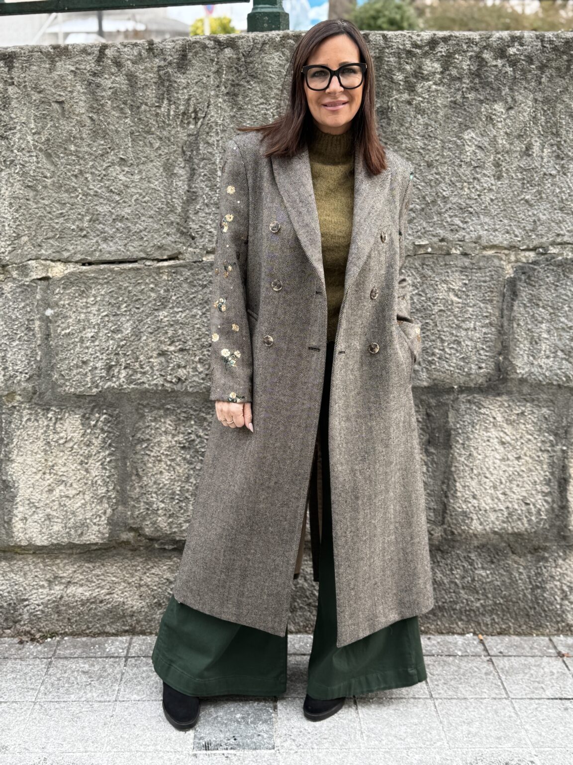 manteau long en laine brodé