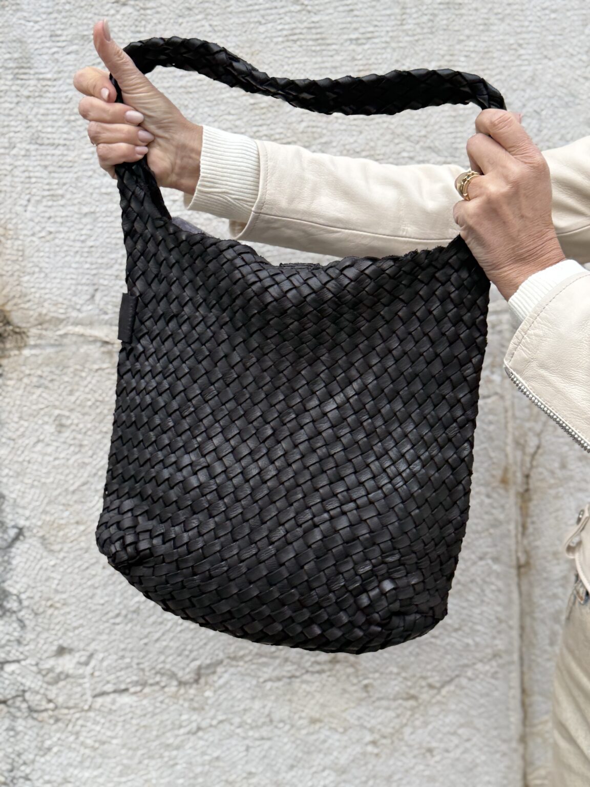 sac bandoulière en cuir tressé noir killen biba