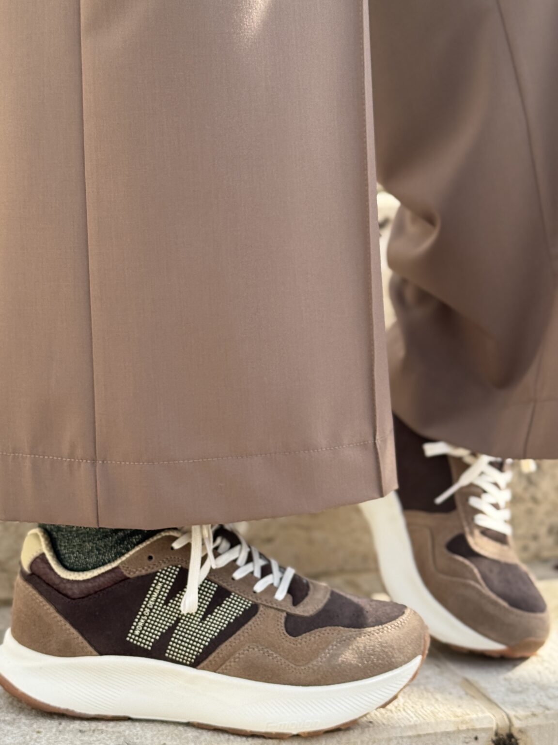 baskets à lacets mathilde runner marron chocolat woden