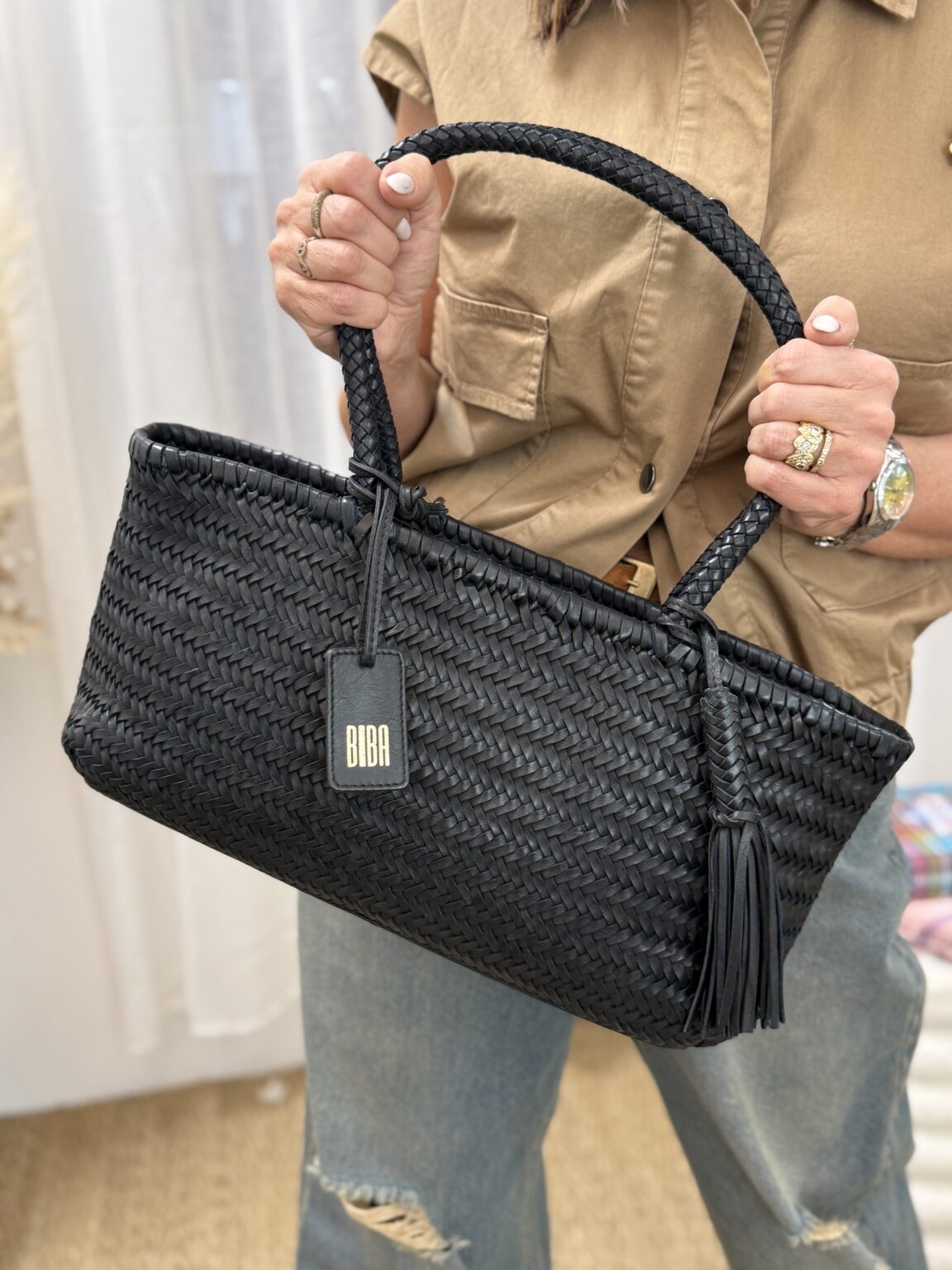 sac baguette en cuir tressé noir perkins biba