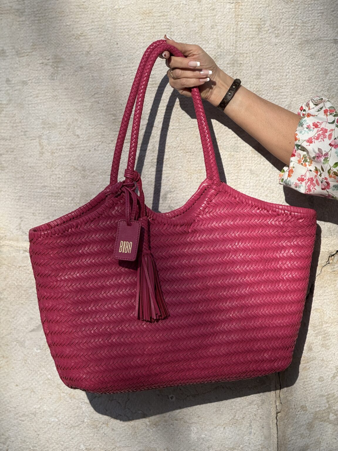 sac cabas en cuir tressé fuchsia perkins biba