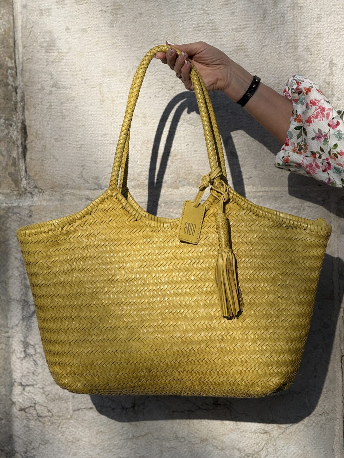 sac cabas en cuir tressé jaune perkins biba