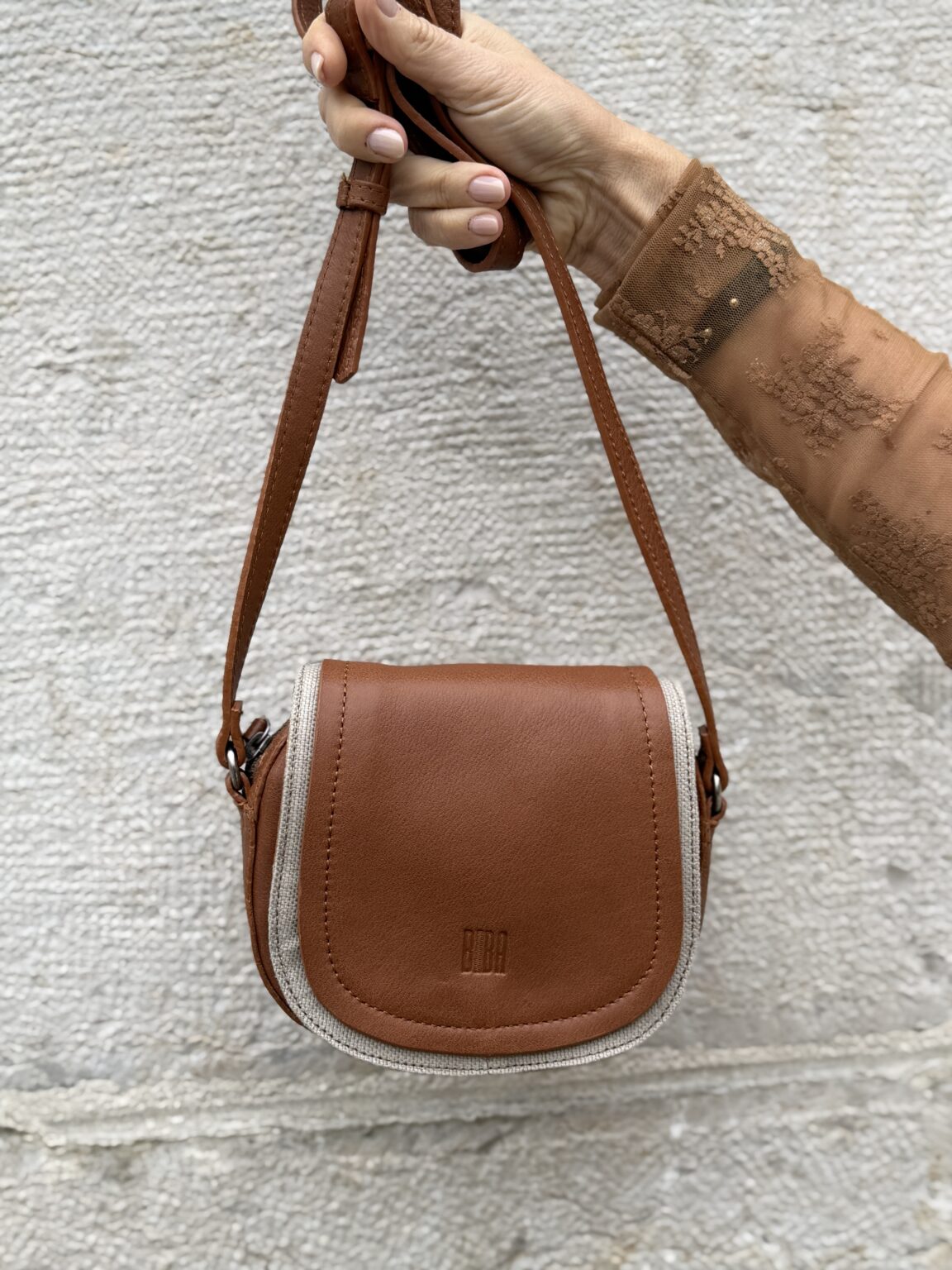 sac bandoulière en cuir camel
