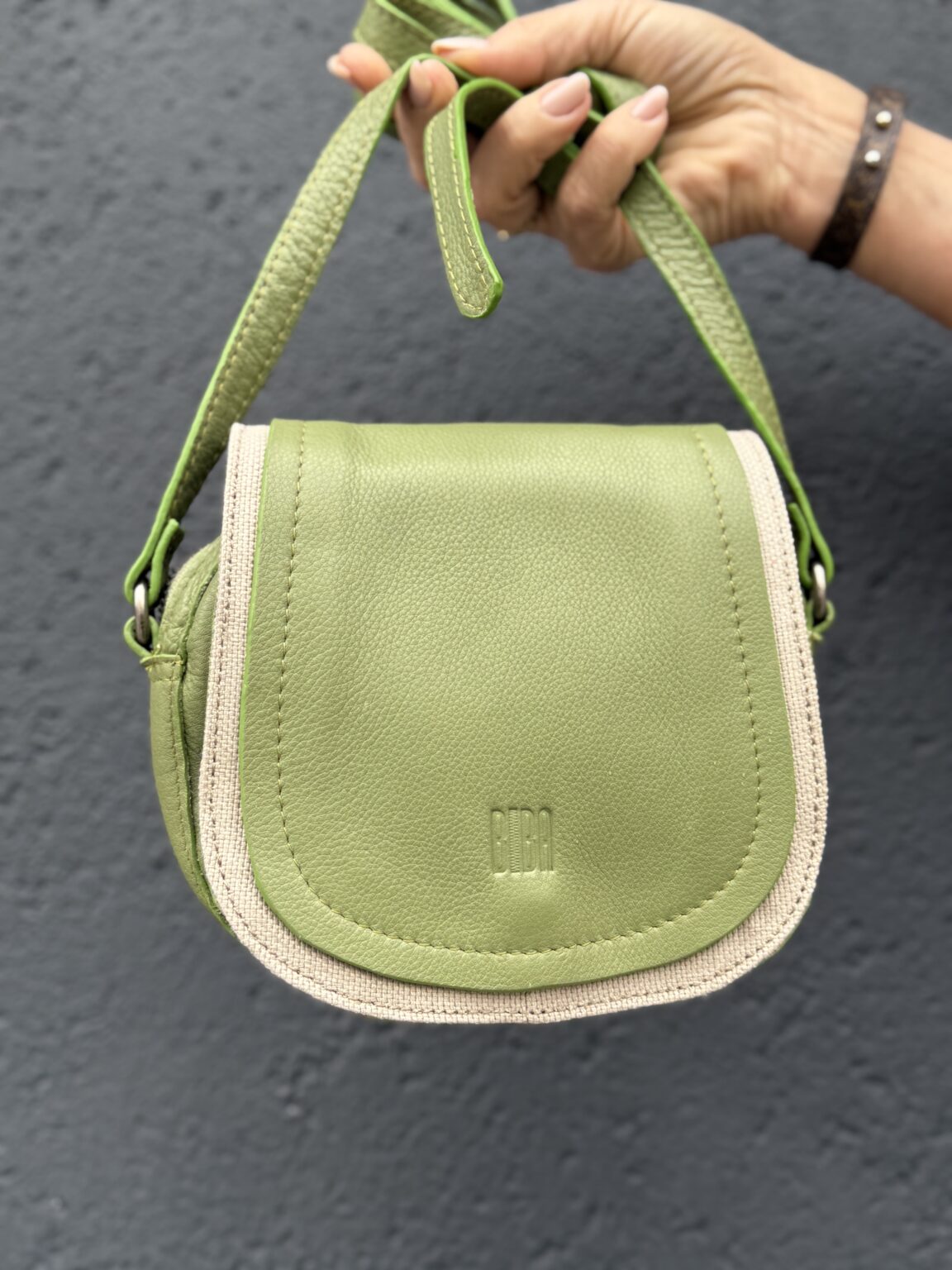 sac bandoulière en cuir camel