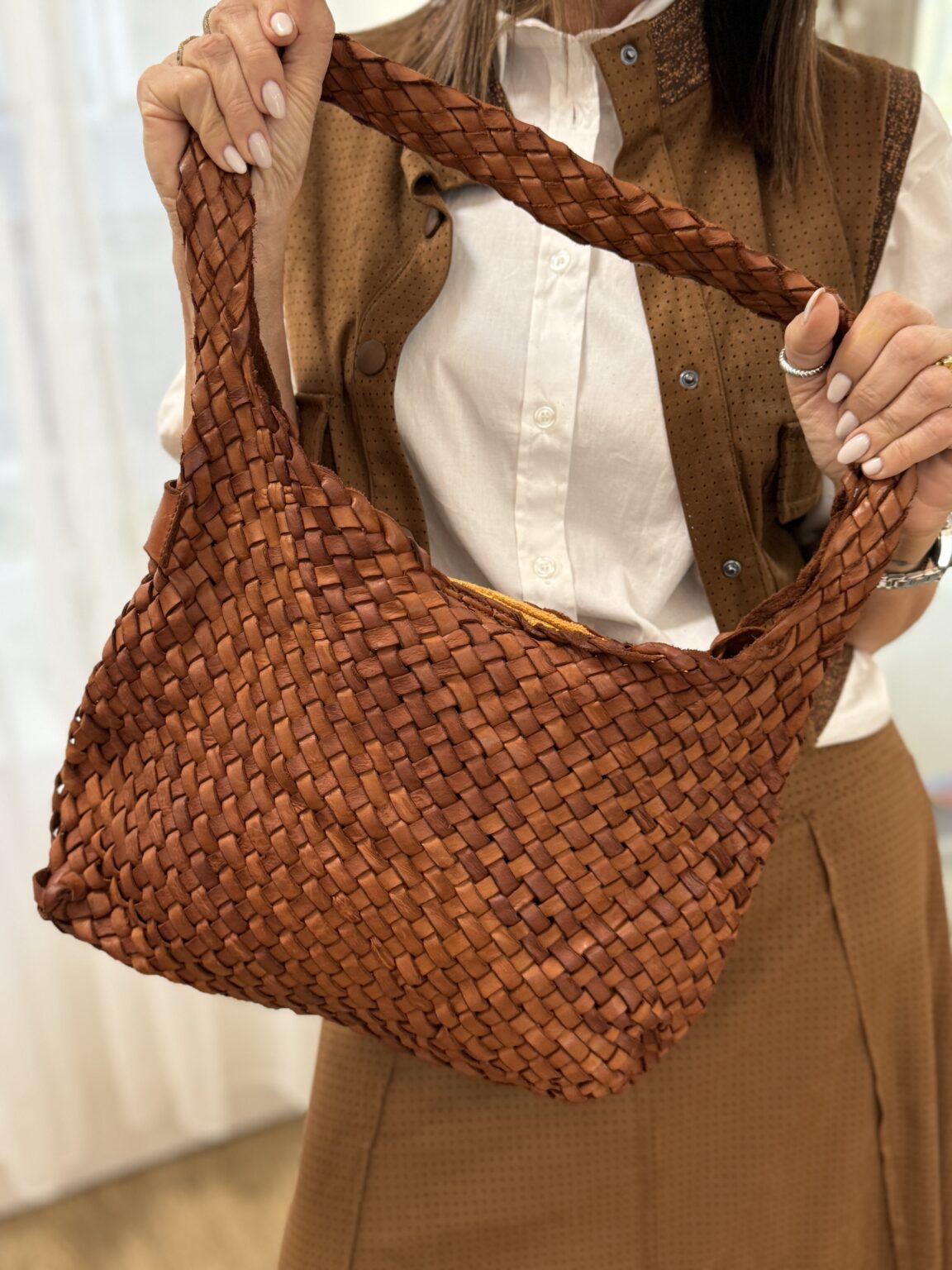 sac bandoulière en cuir tressé tan killen biba