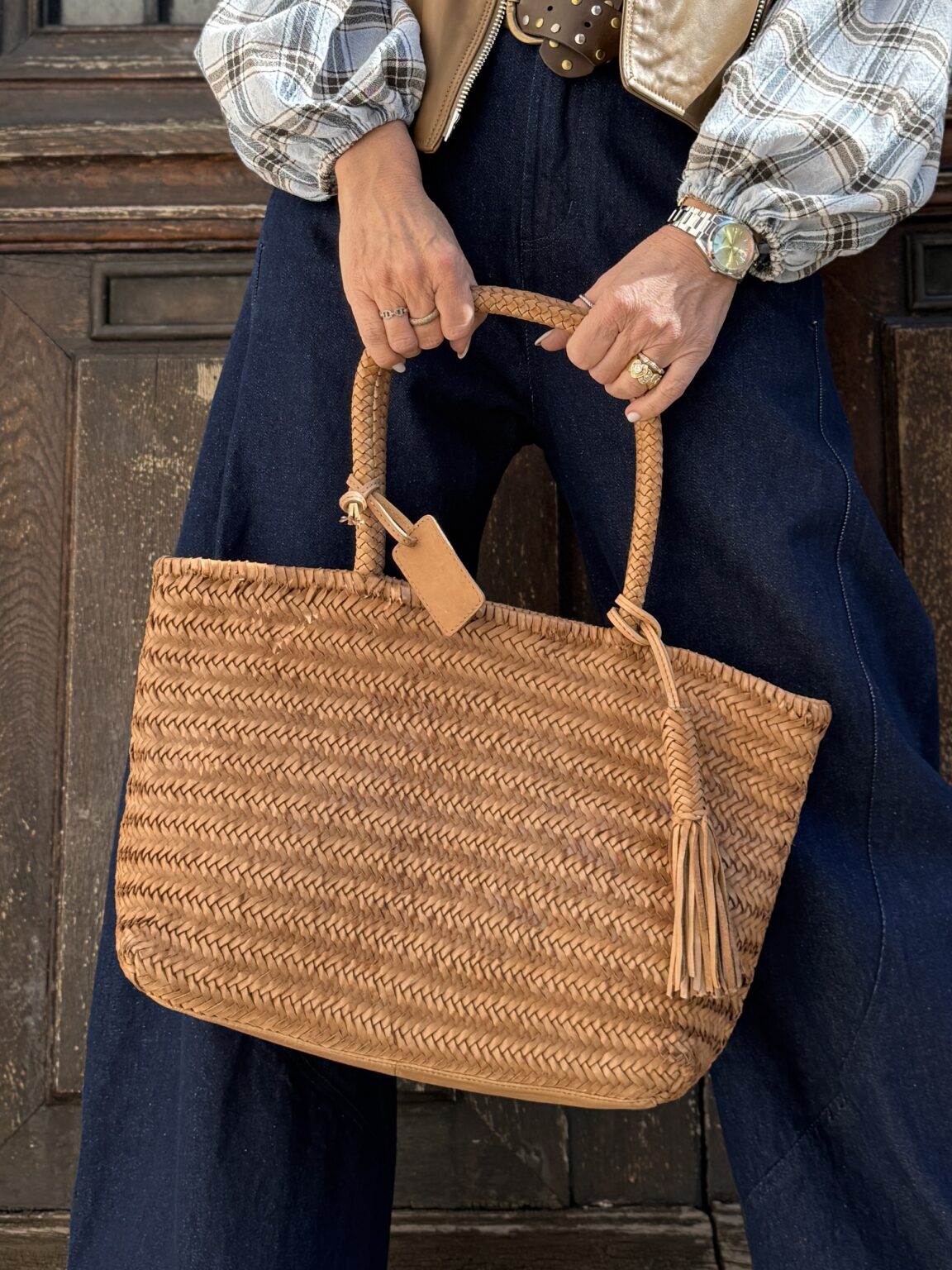 sac bandoulière en cuir tressé tan perkins biba