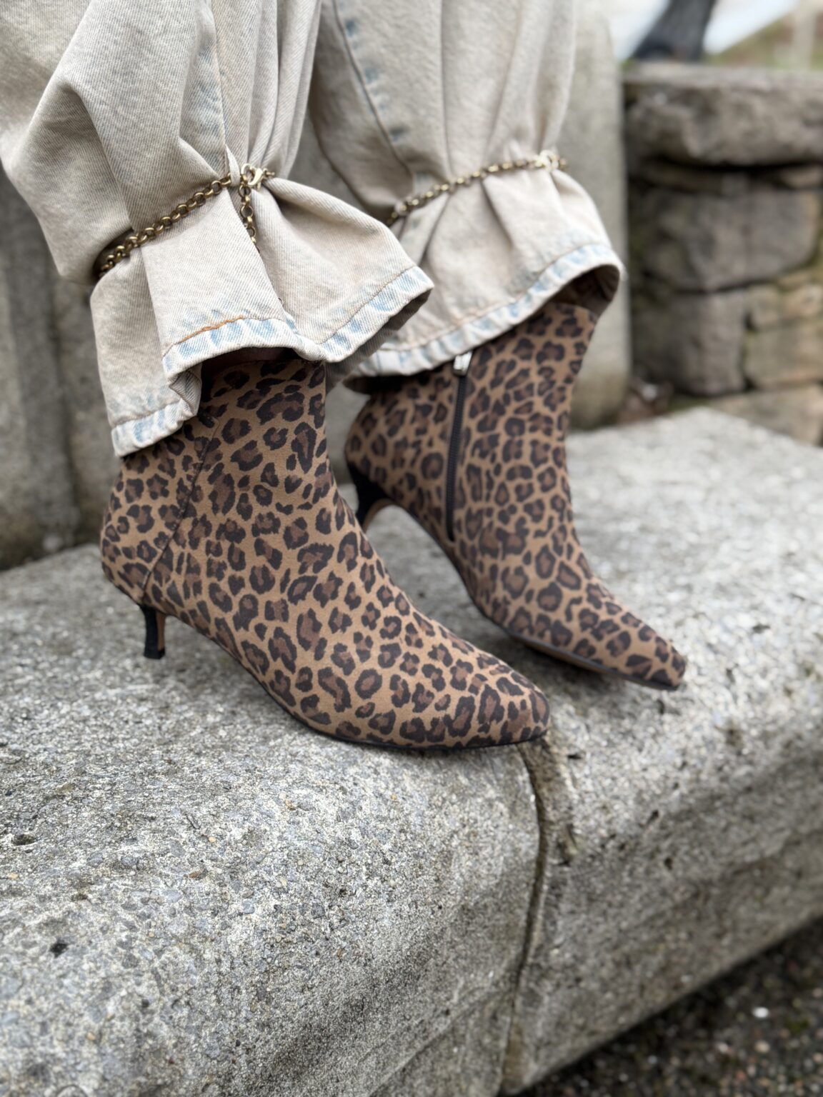 bottines cuir suedé léopard saga woden