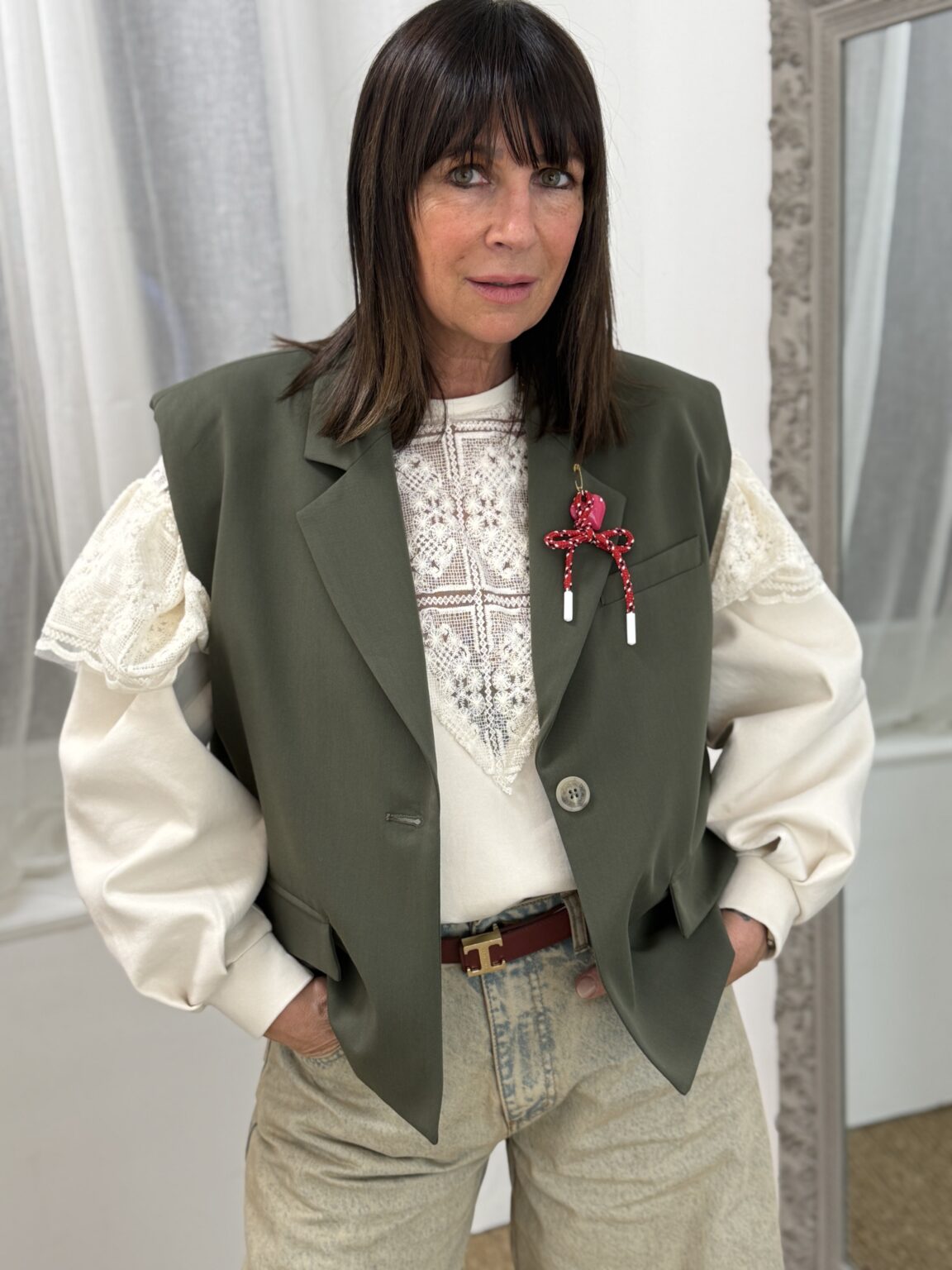 veste gilet tailleur sans manches kaki