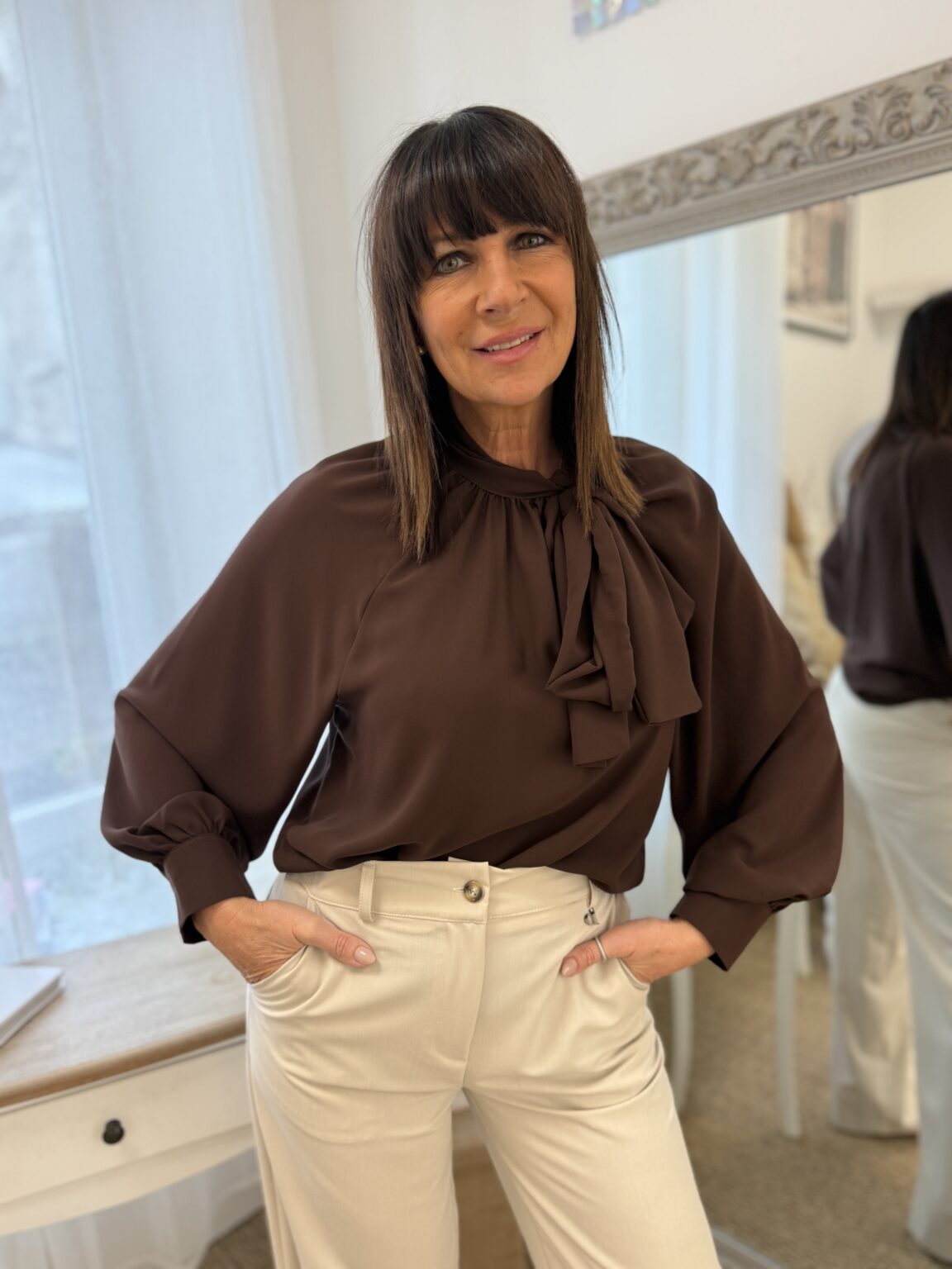 blouse fluide col lavallière marron chocolat kikisix