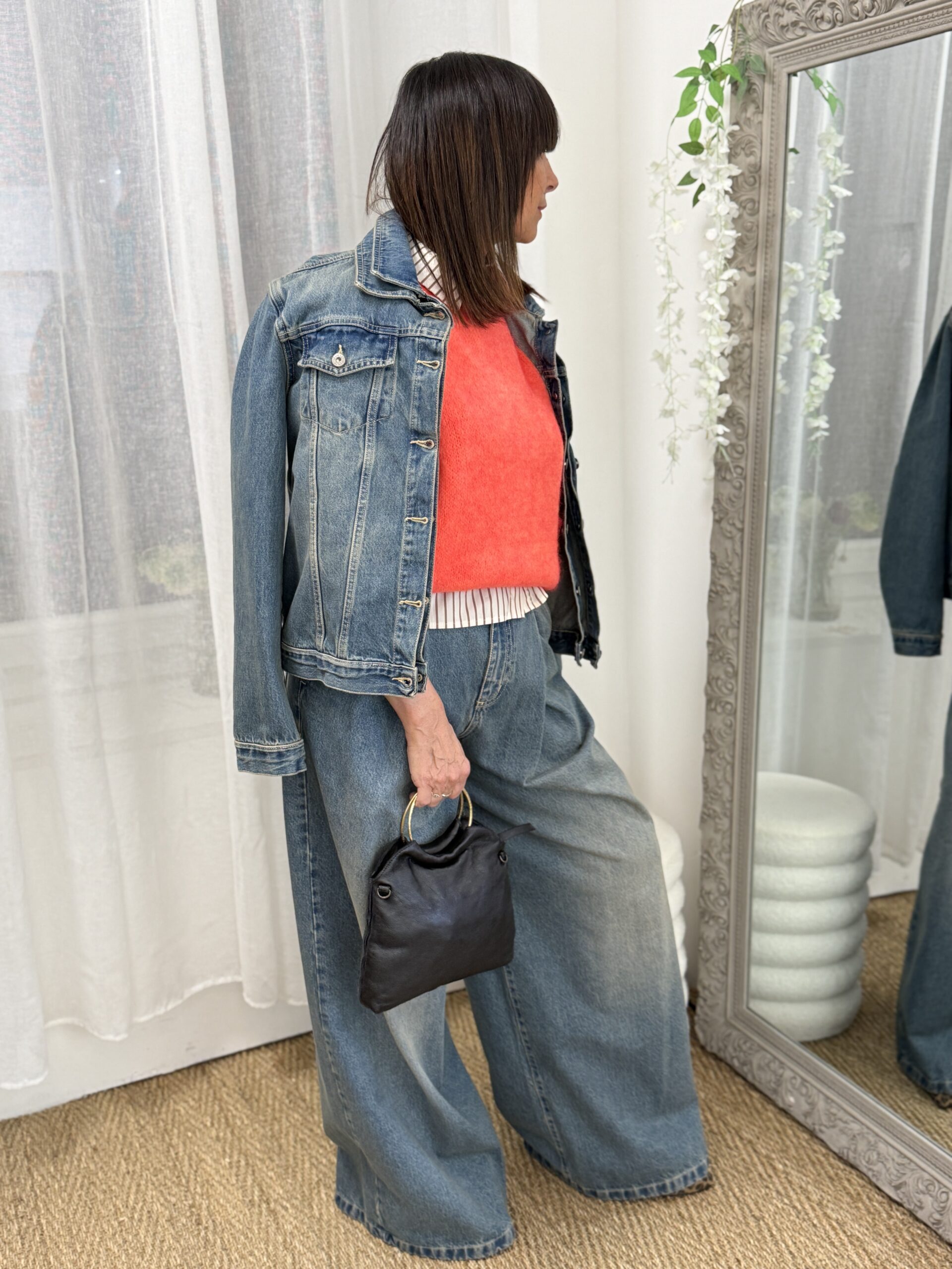 look denim & pop color