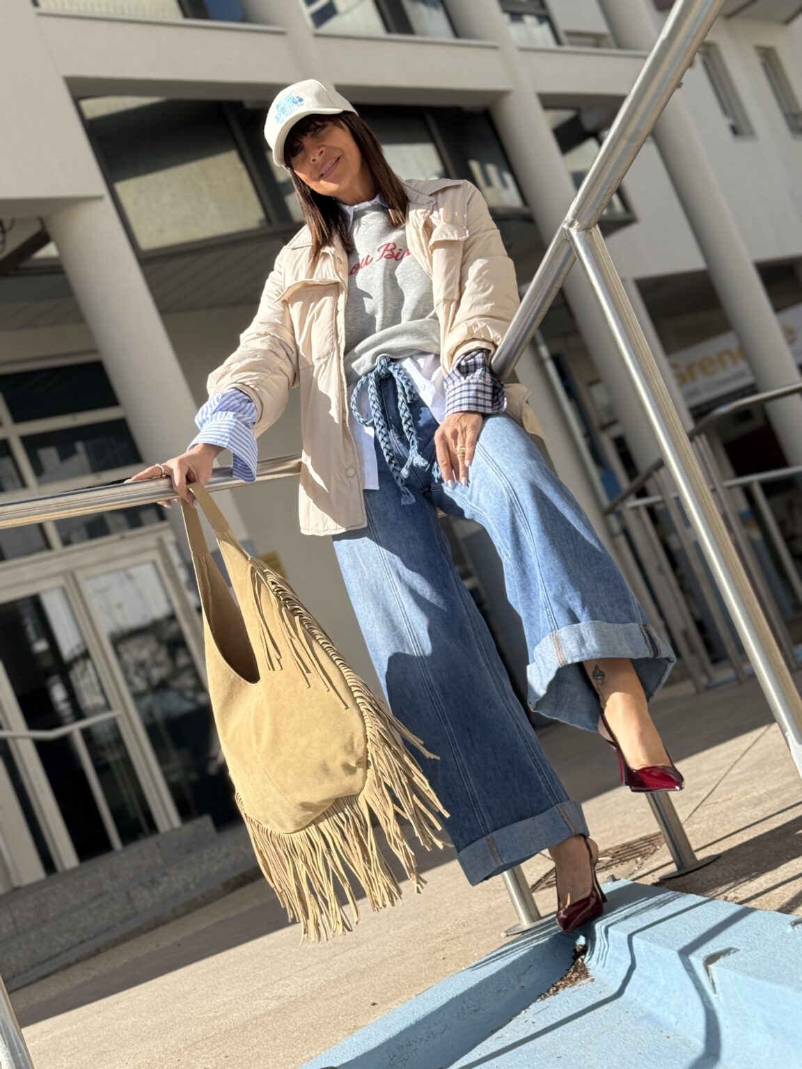 look sport chic twist