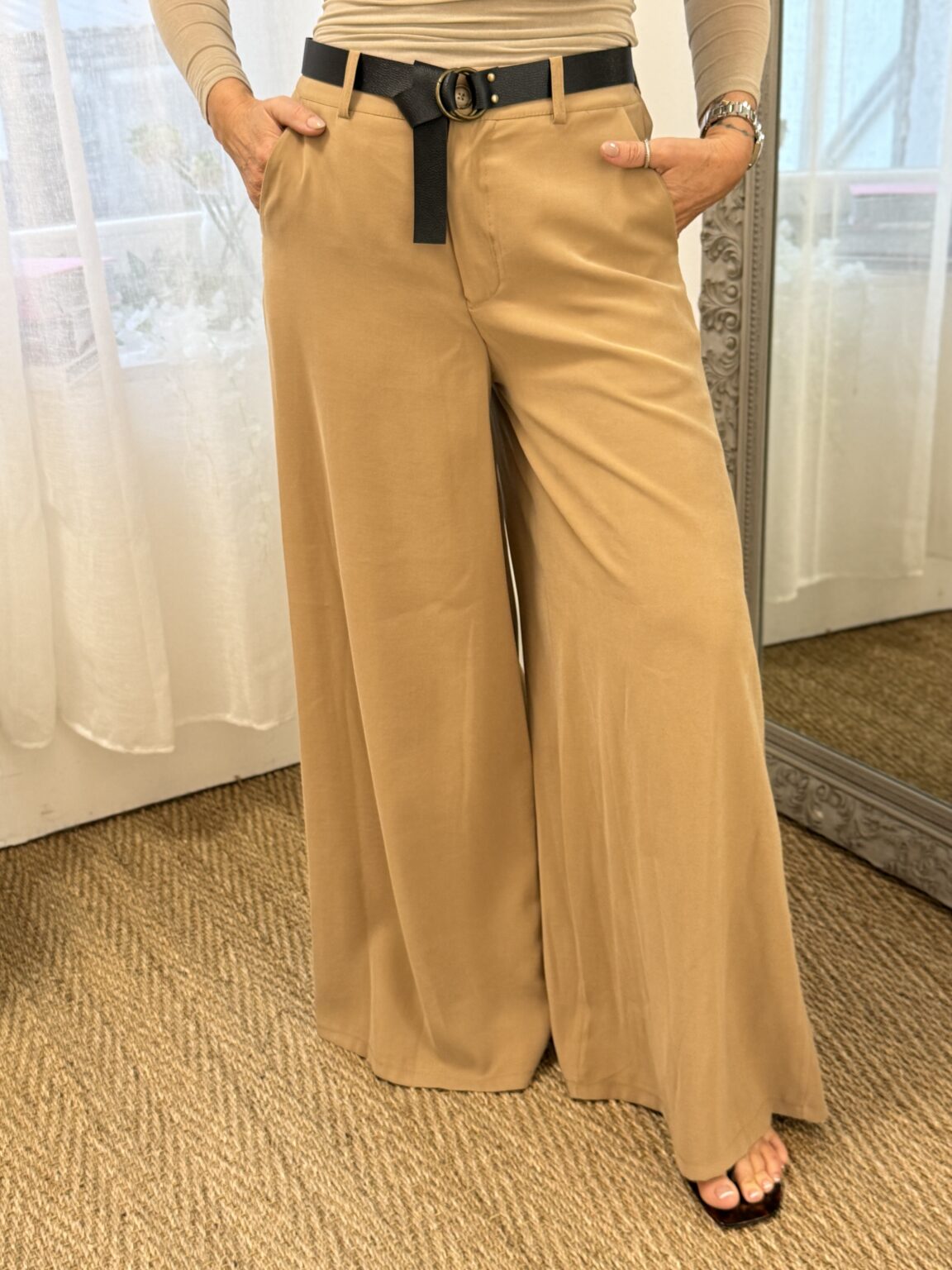 kxpa1942 pantalon fluide large camel kikisix