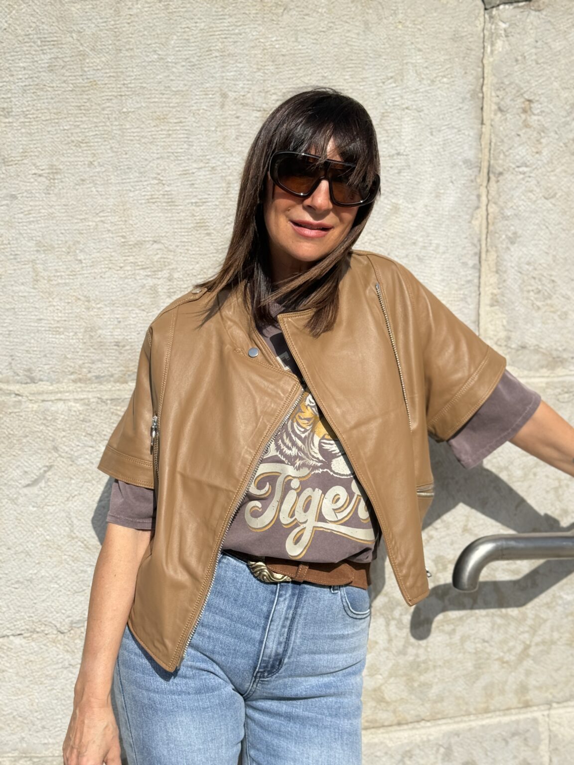 perfecto manches courtes en cuir camel