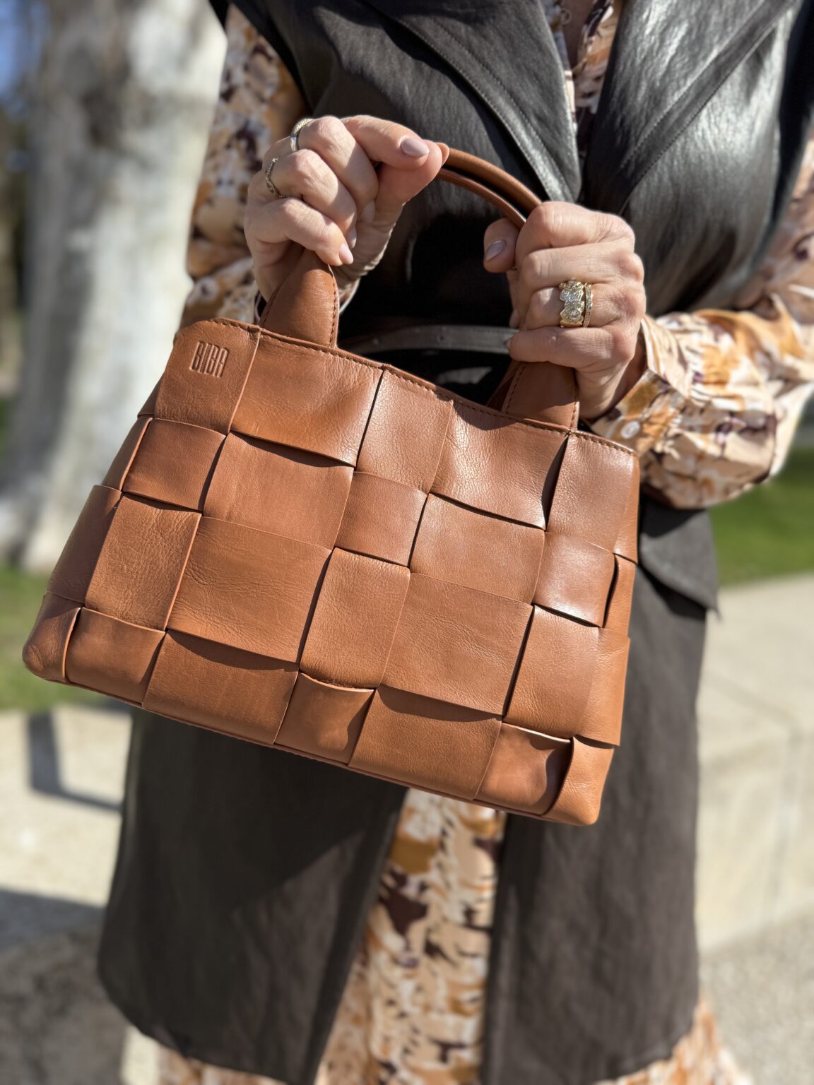 sac bandoulière camel wann biba