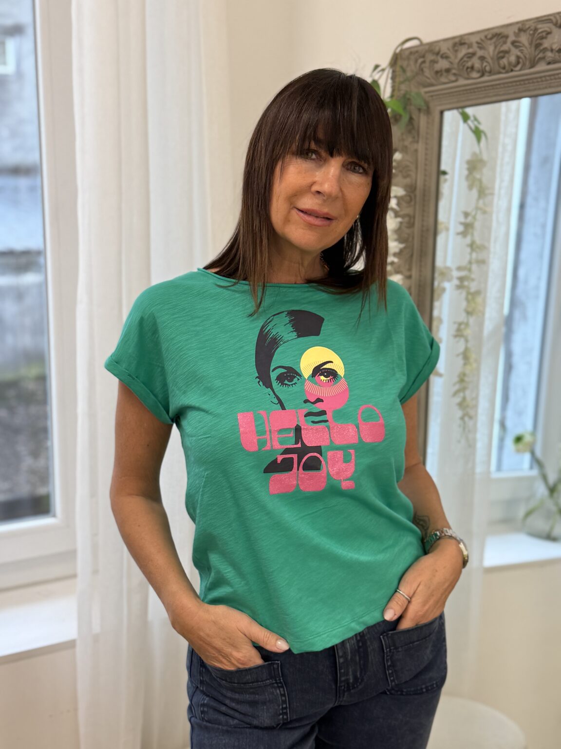 t shirt jade imprimé "hello joy"