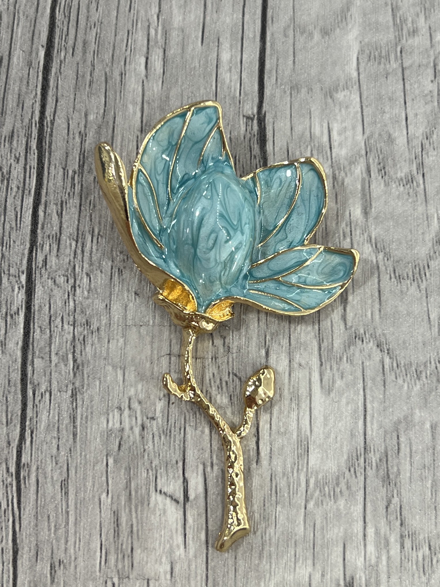 broche fleur violette dorée dixie